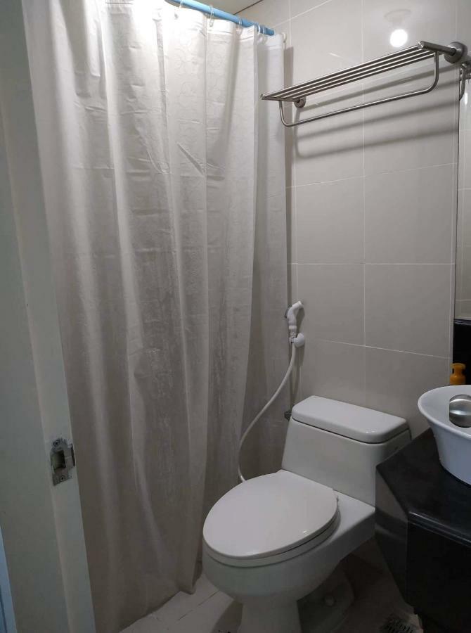F-10C Parkside Villas Pasay Ngoại thất bức ảnh